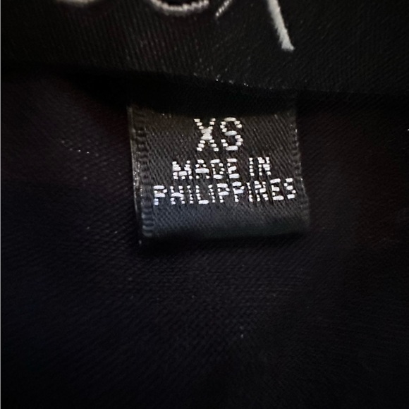 Chic Black Blouse with Necklace - Picture 11 of 13